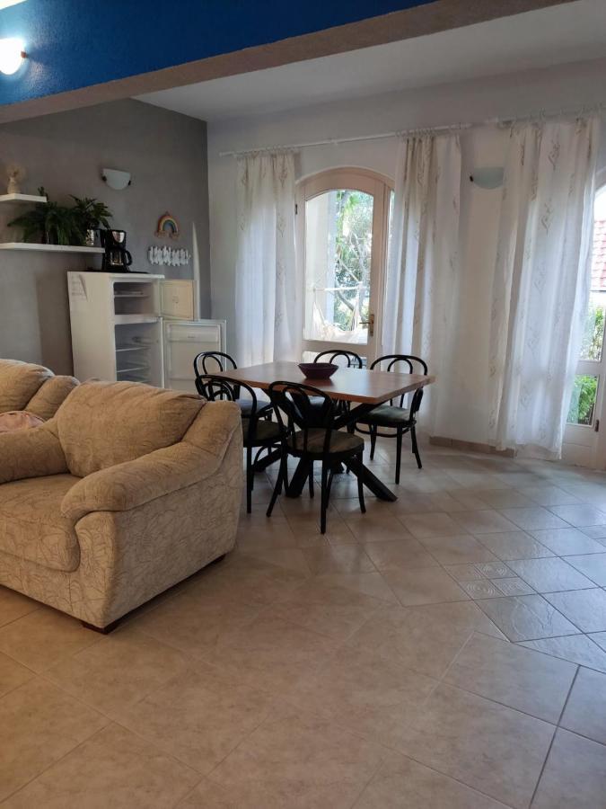 Holiday Home With Free Parking By The Beach Brela Exteriör bild